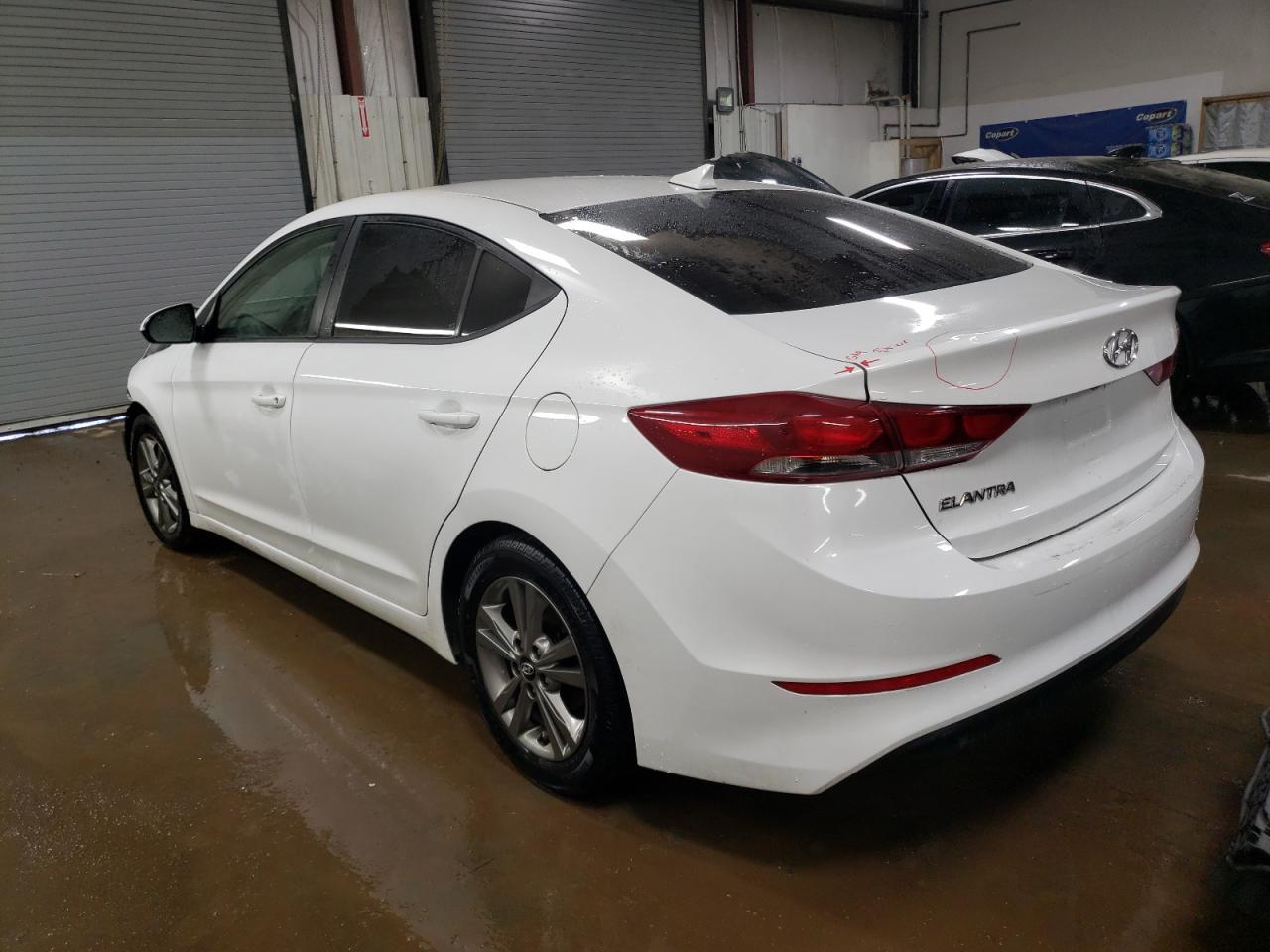 2018 HYUNDAI ELANTRA SE - Фото 2