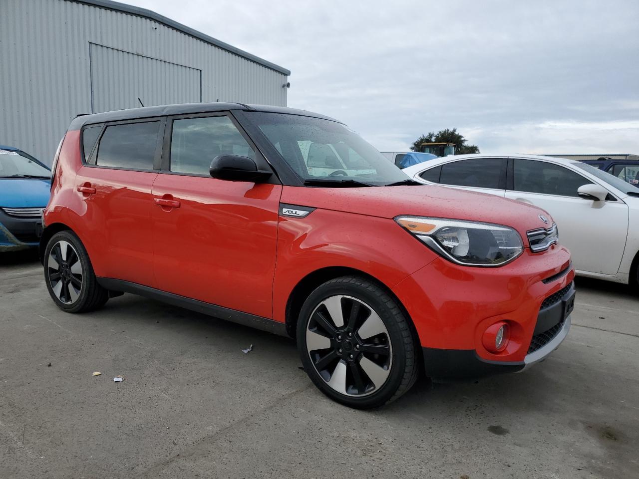 2019 KIA SOUL + - Image 4