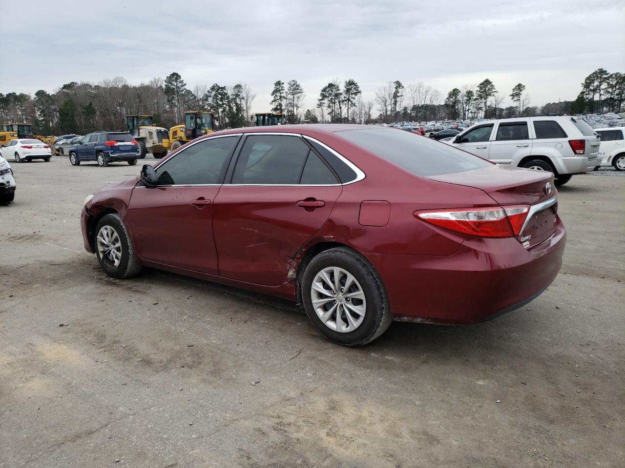 2016 TOYOTA CAMRY LE - Image 2