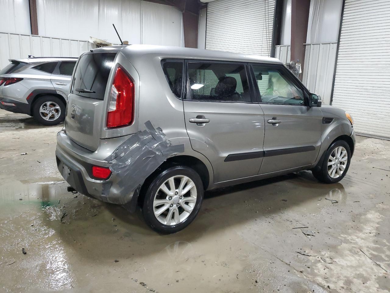 2013 KIA SOUL + - Image 3