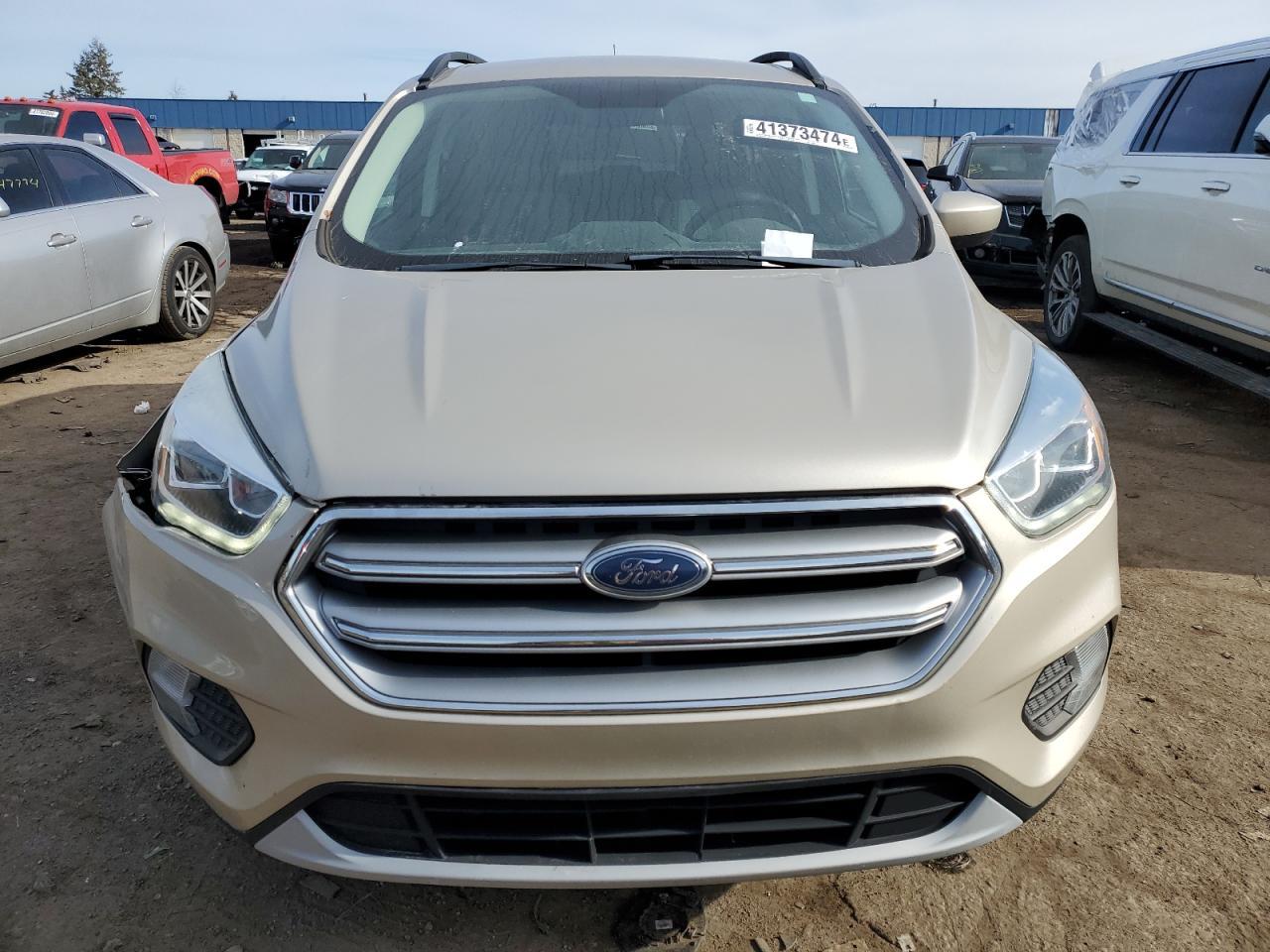 2017 FORD ESCAPE SE - Image 5