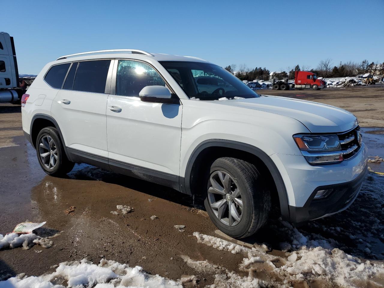 2019 VOLKSWAGEN ATLAS SE - Image 4