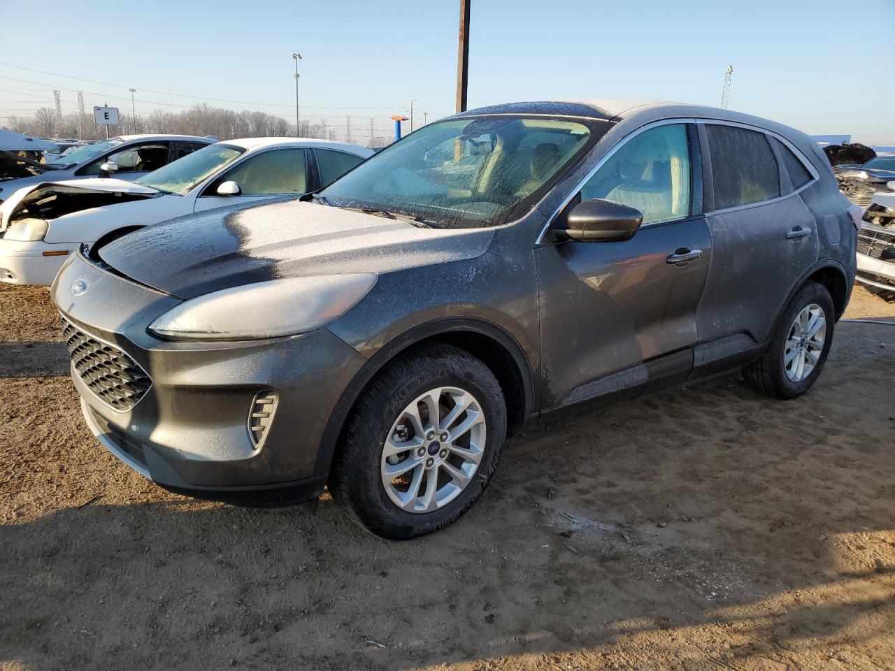 2020 FORD ESCAPE SE