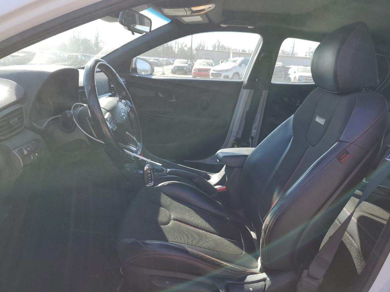 2019 HYUNDAI VELOSTER B - Image 7
