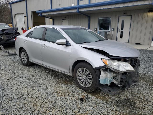 2014 Toyota Camry L - Фото 4