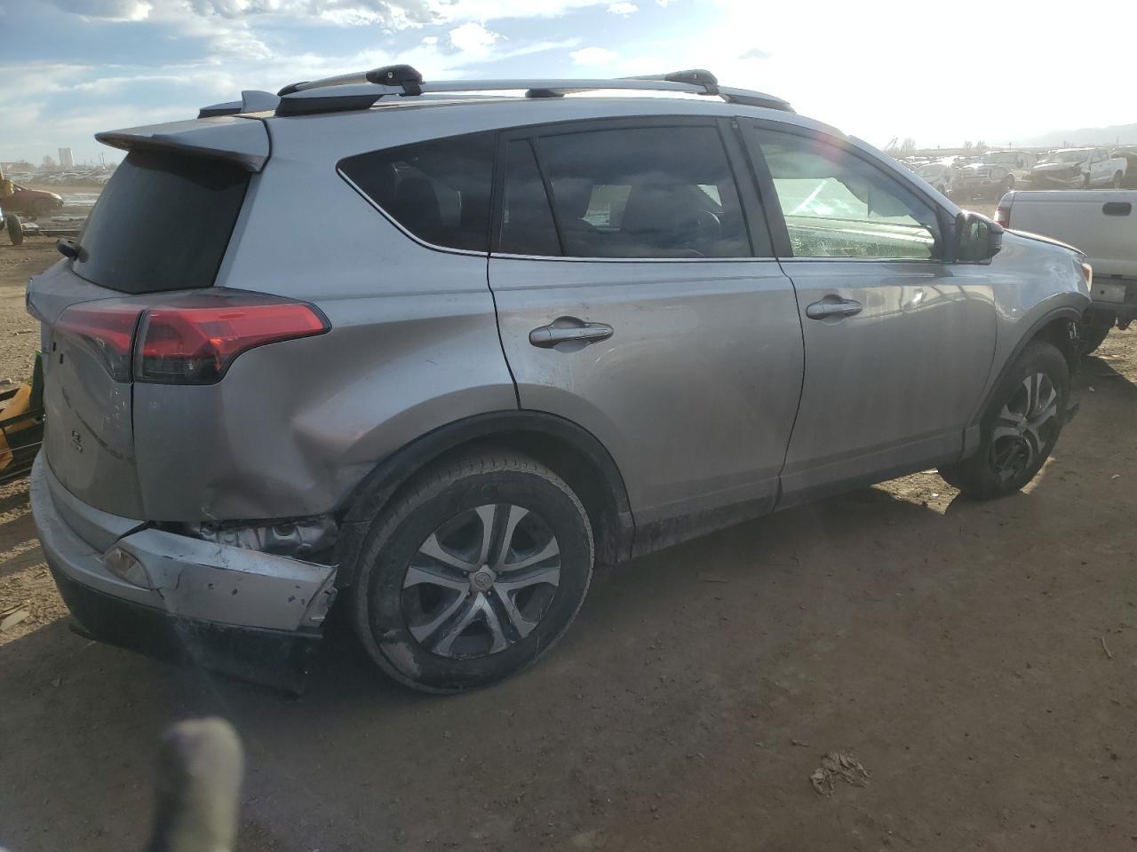 2018 TOYOTA RAV4 LE - Image 3