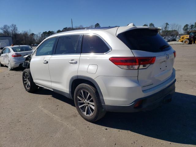 2019 Toyota Highlander Se - Фото 2