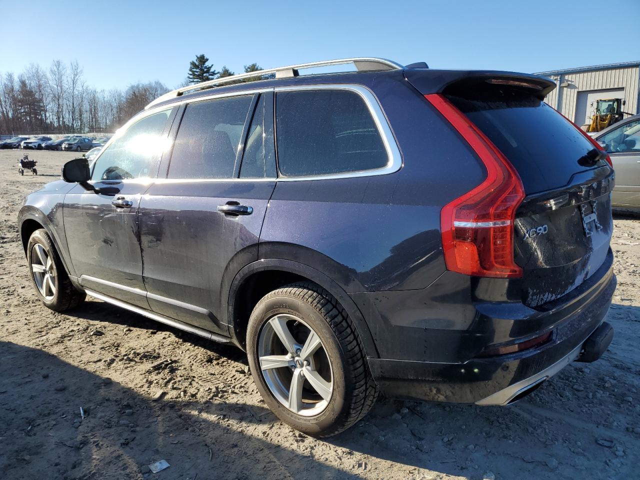 2016 VOLVO XC90 T5 - Image 2