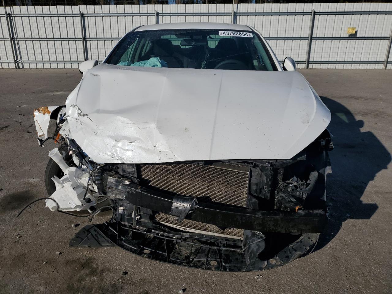 2019 HYUNDAI ELANTRA SE - Фото 5