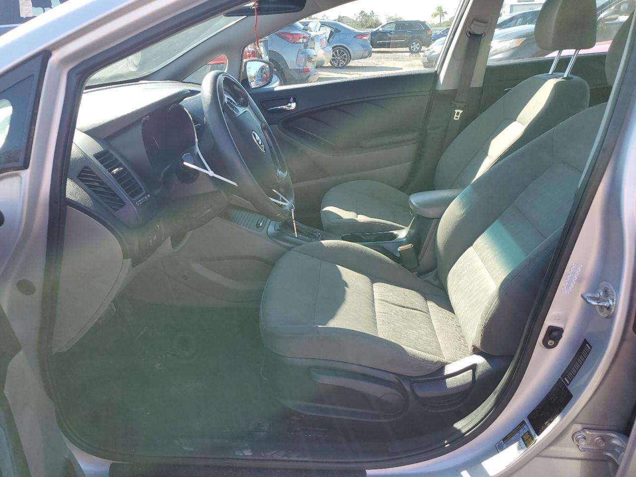 2015 KIA FORTE LX - Фото 7