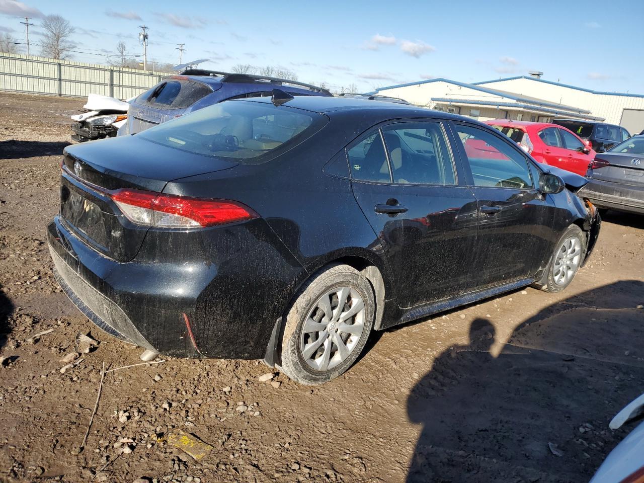 2022 TOYOTA COROLLA LE - Фото 3