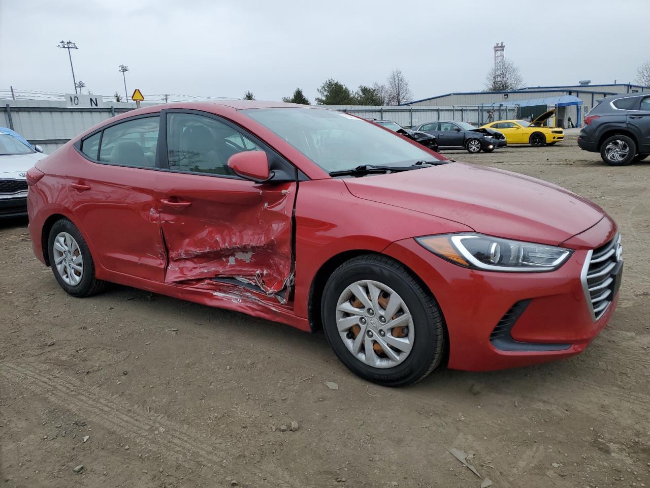 2018 HYUNDAI ELANTRA SE - Image 4