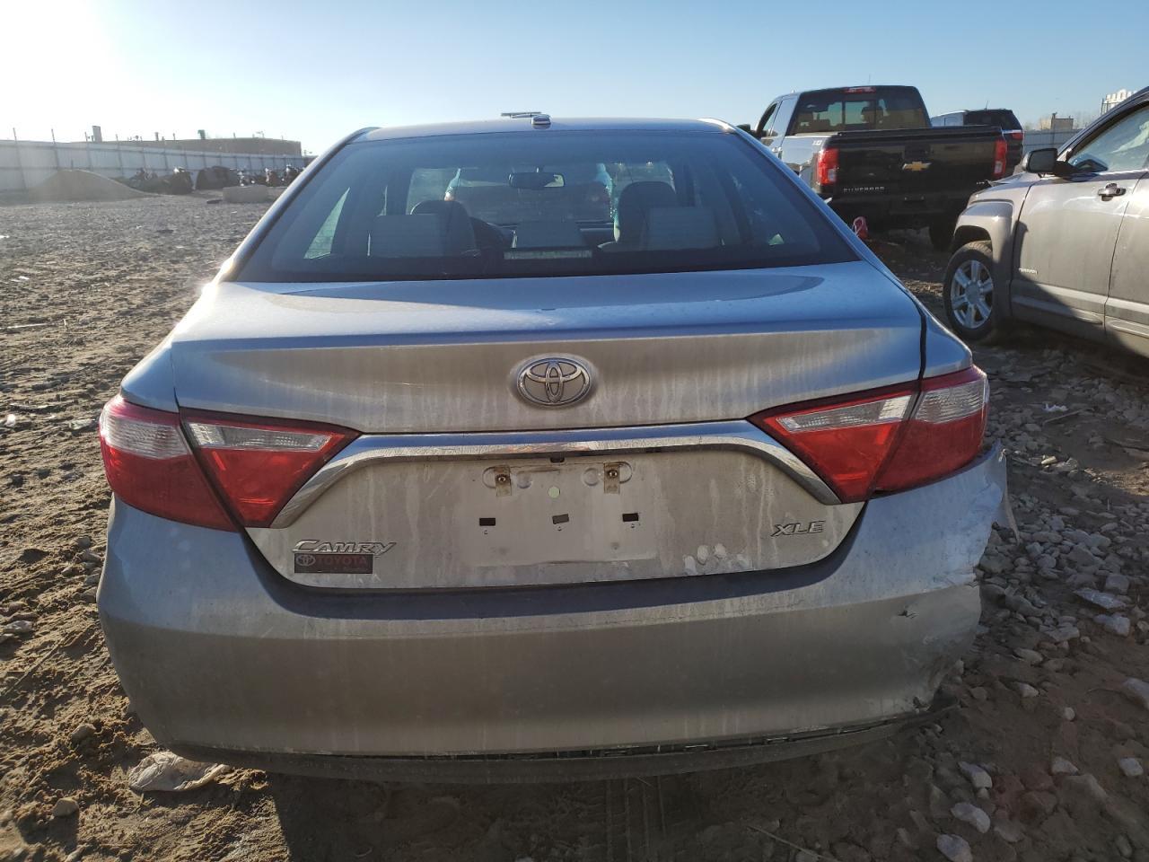 2017 TOYOTA CAMRY LE - Image 6