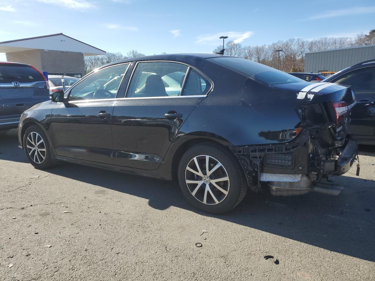2017 VOLKSWAGEN JETTA SE - Image 2