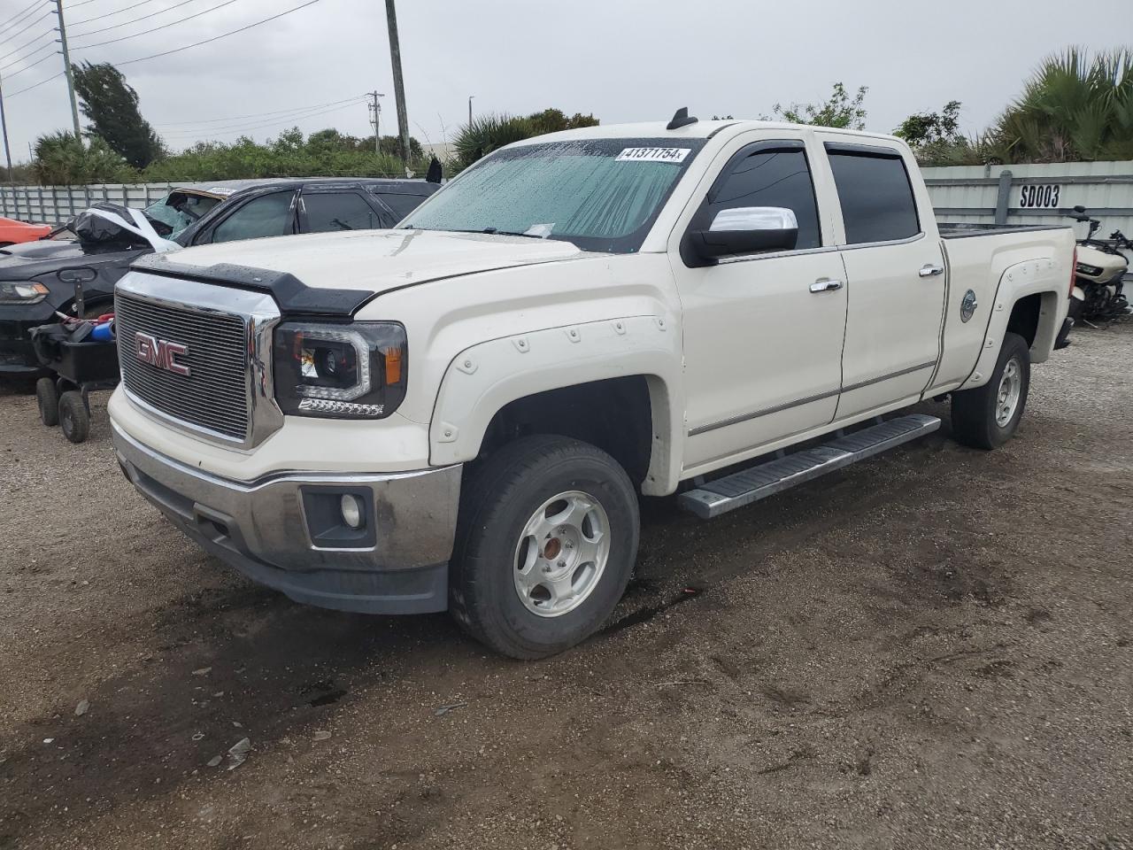 2015 GMC SIERRA C15 car image