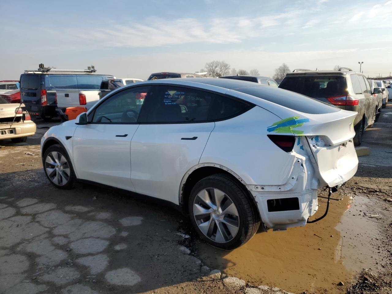 2023 TESLA MODEL Y - Фото 2