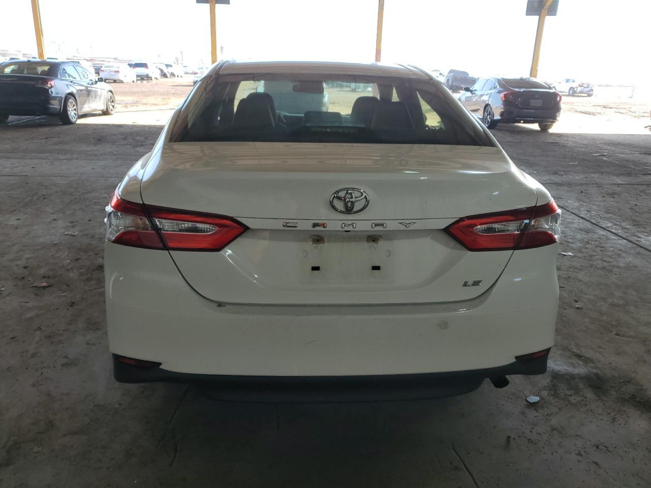 2018 TOYOTA CAMRY L - Фото 6