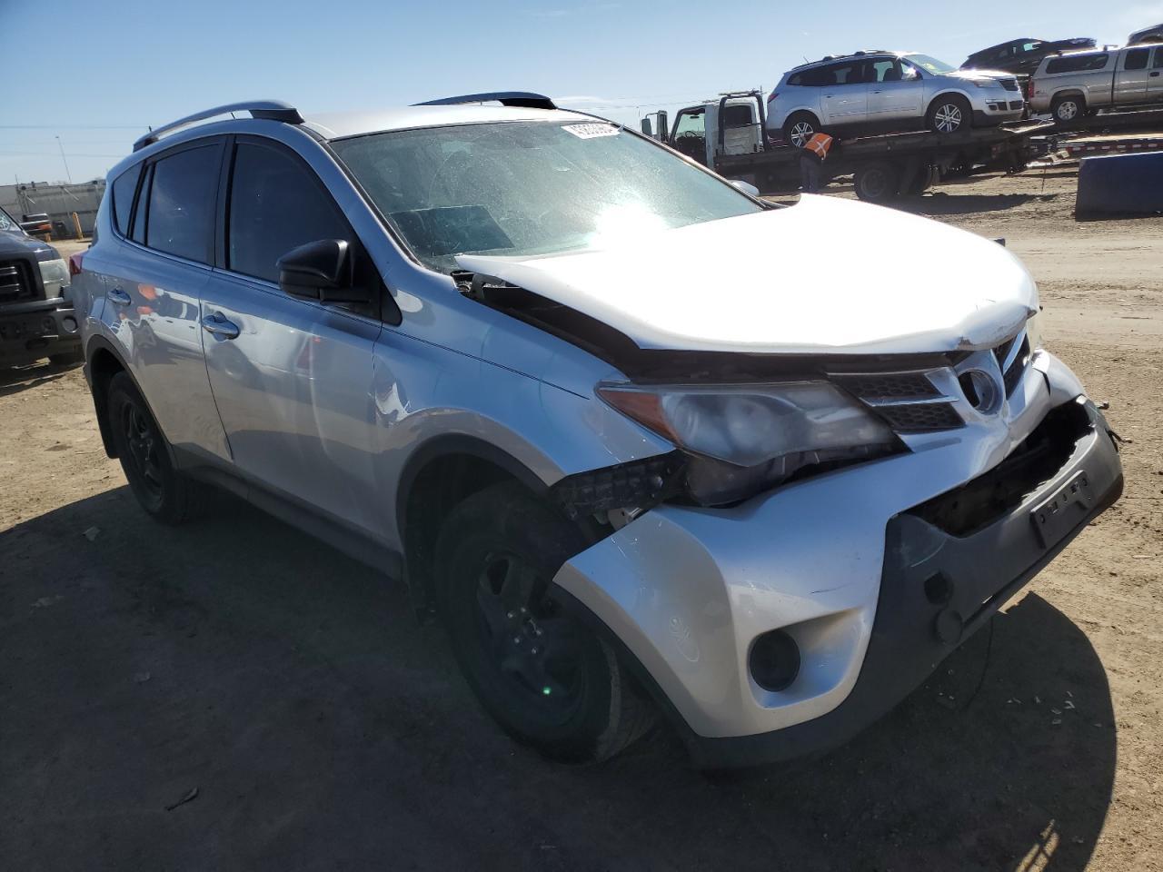 2015 TOYOTA RAV4 LE - Image 4