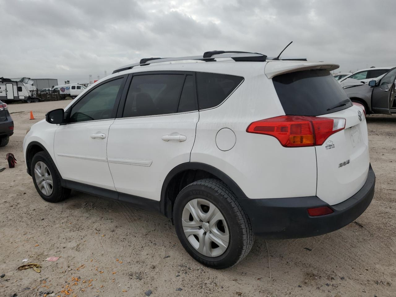 2014 TOYOTA RAV4 LE - Image 2