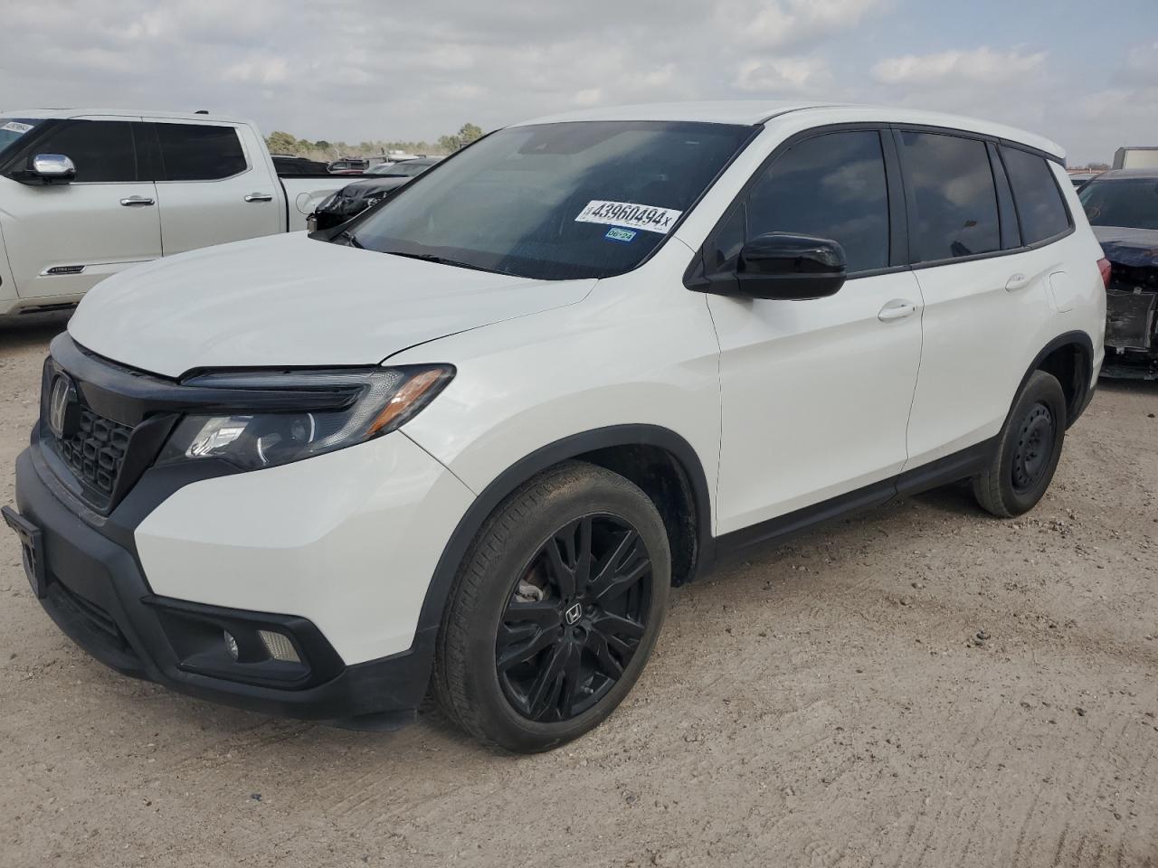 2021 HONDA PASSPORT S car image