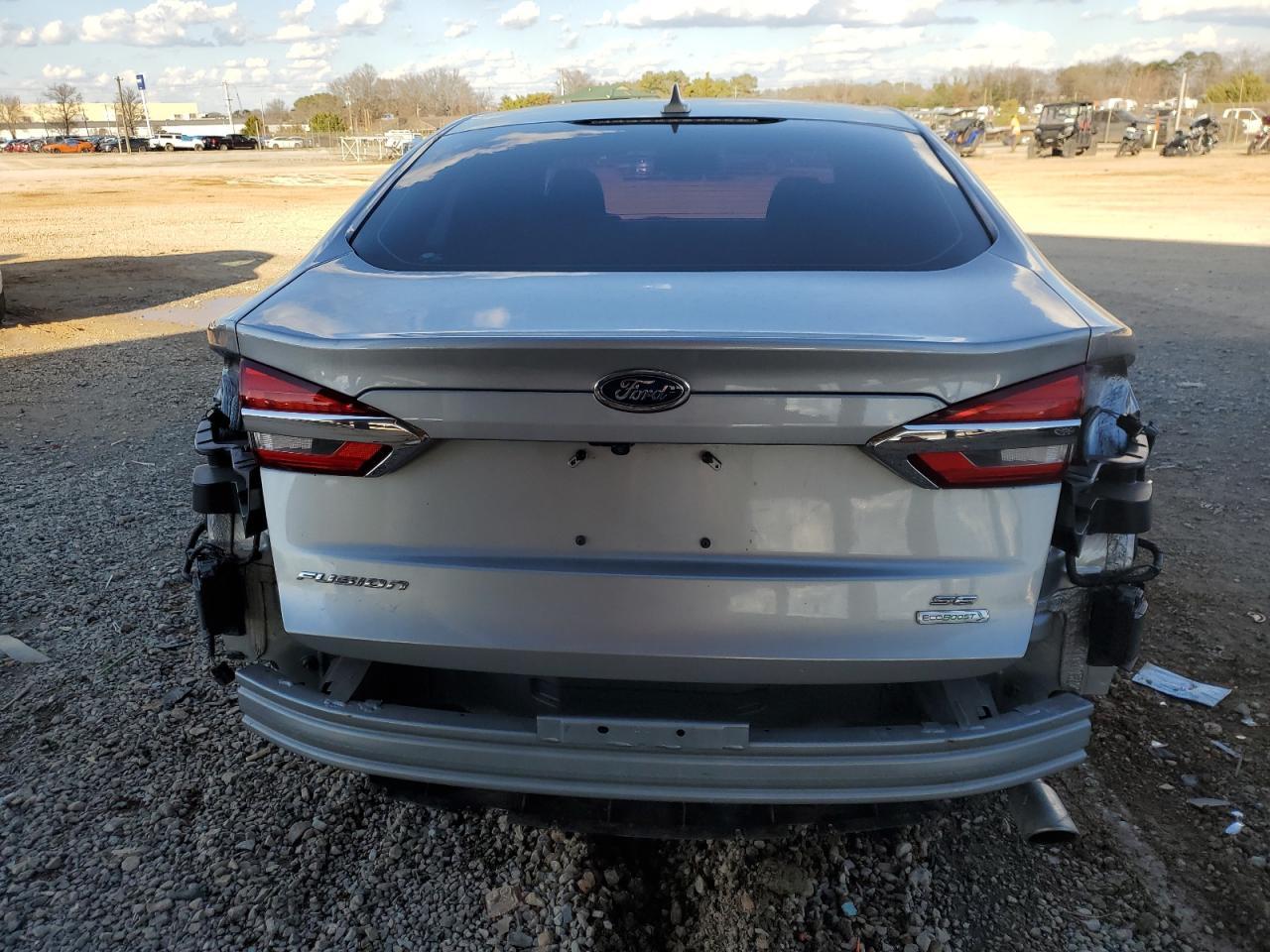2020 FORD FUSION SE - Фото 6