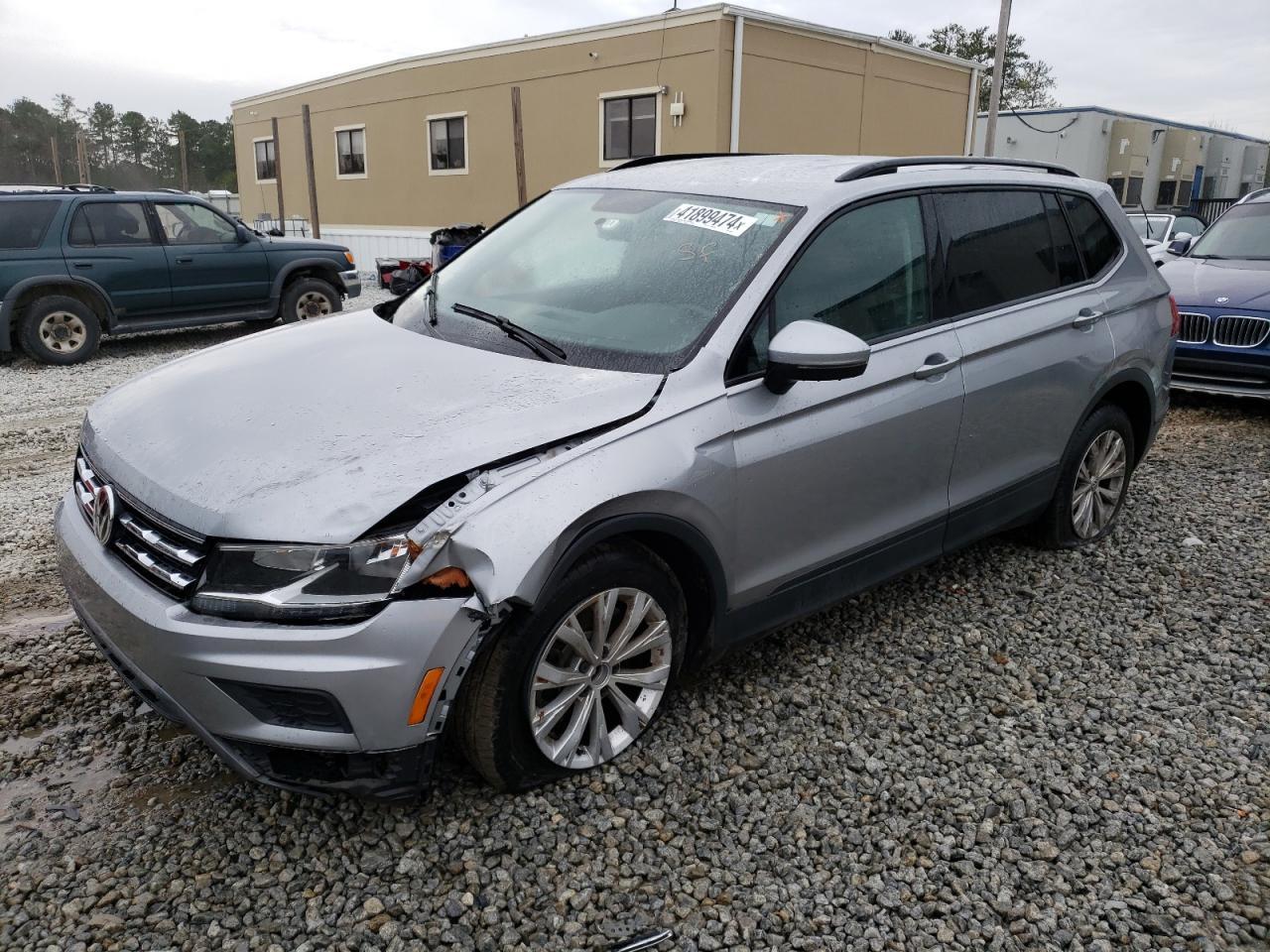 2020 VOLKSWAGEN TIGUAN S car image