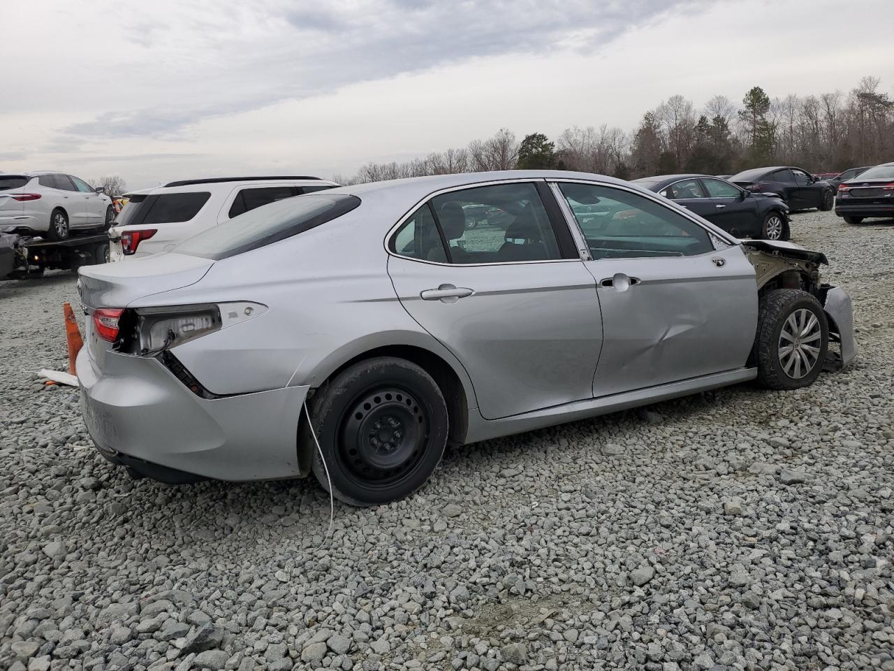 2018 TOYOTA CAMRY L - Image 3
