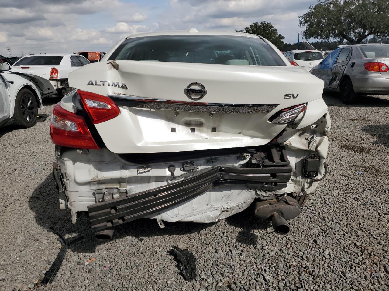 2017 NISSAN ALTIMA 2.5 - Фото 6