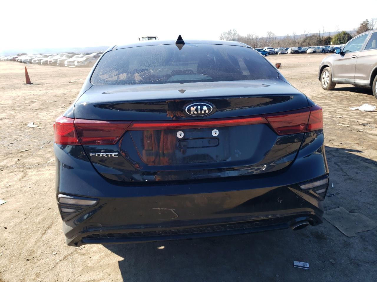 2020 KIA FORTE FE - Image 6