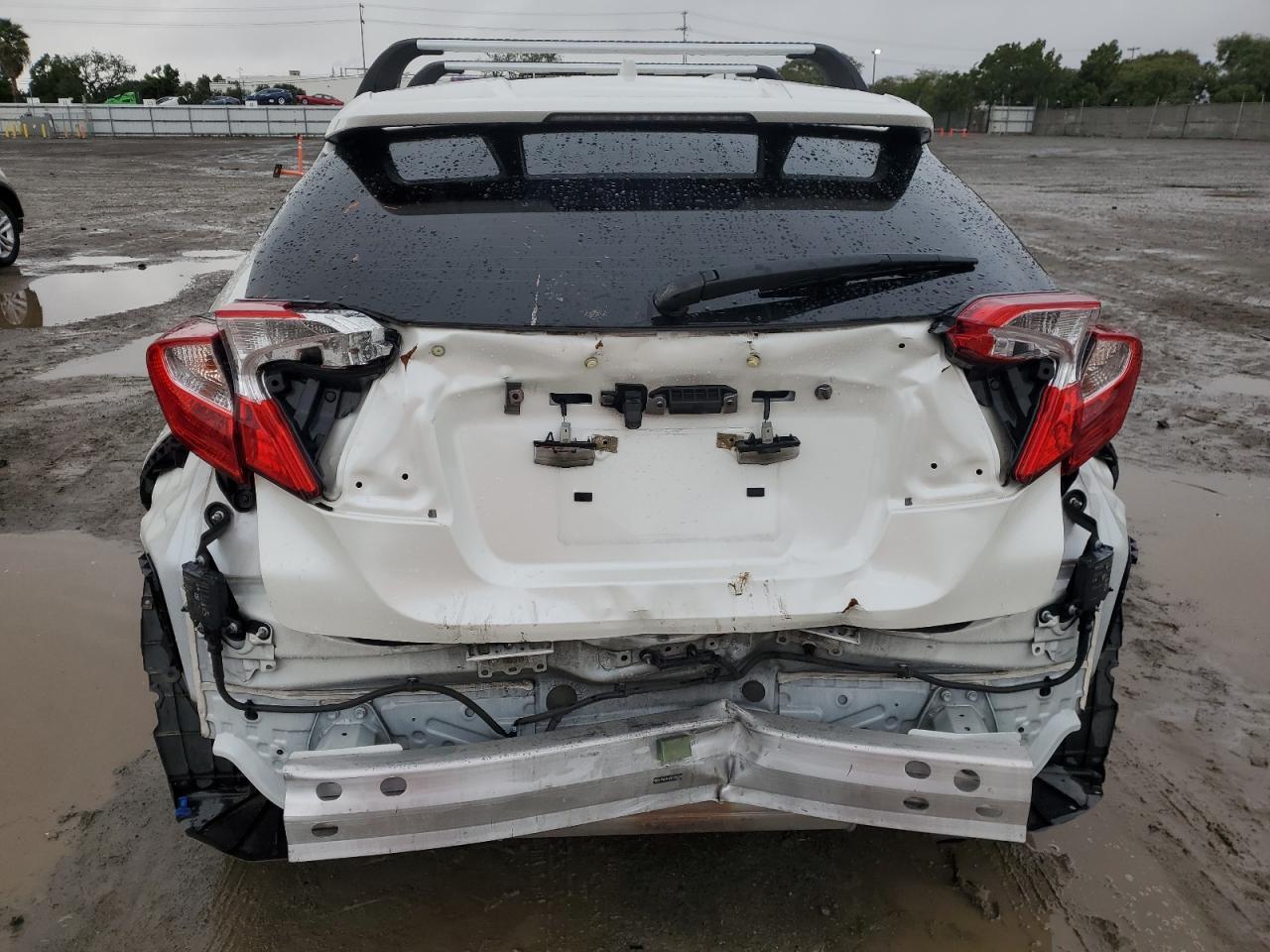 2019 TOYOTA C-HR XLE - Image 6