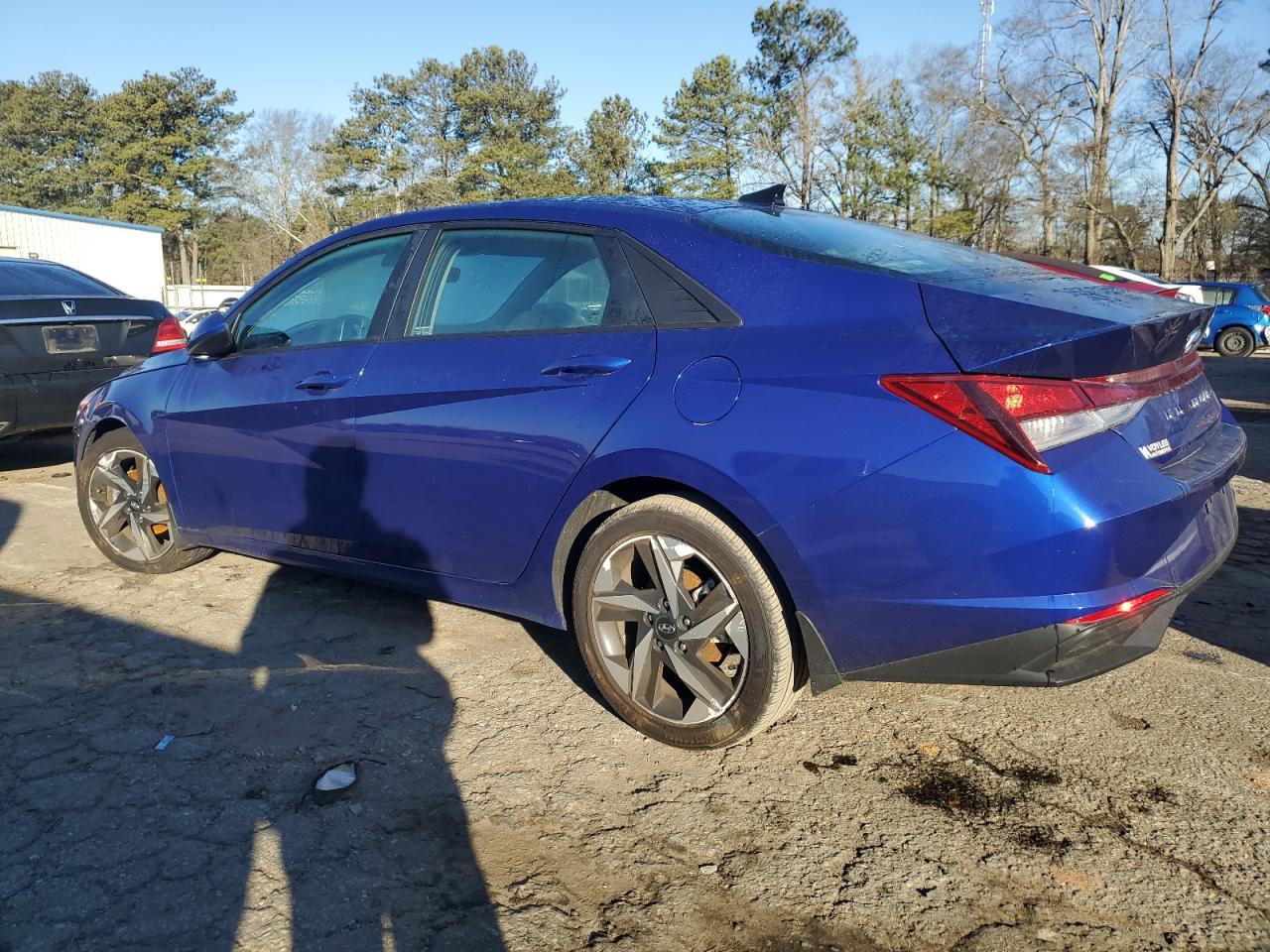 2023 HYUNDAI ELANTRA SE - Фото 2