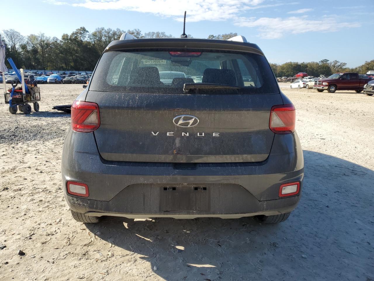 2023 HYUNDAI VENUE SEL - Фото 6
