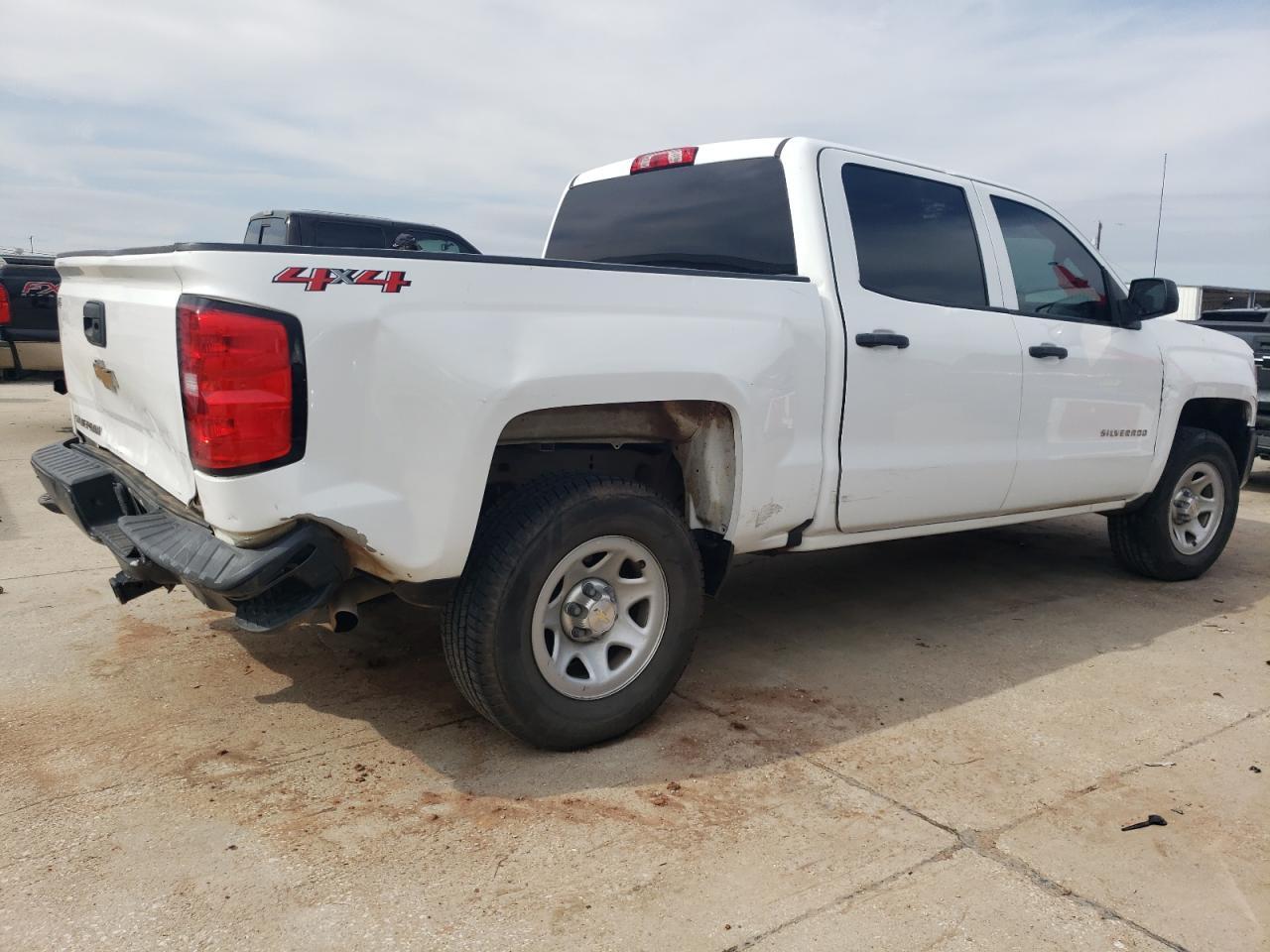 2018 CHEVROLET SILVERADO - Фото 3