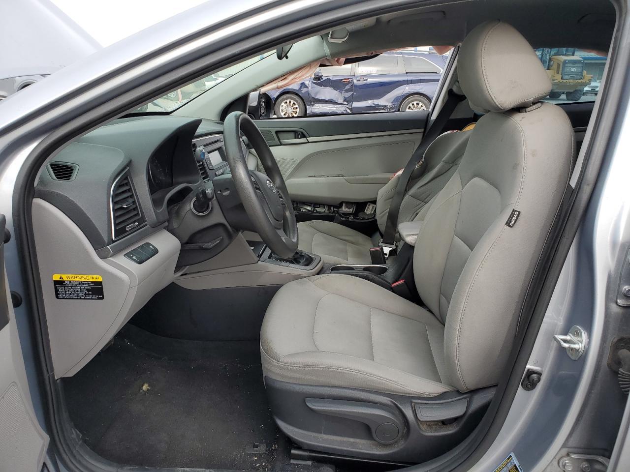 2017 HYUNDAI ELANTRA SE - Image 7