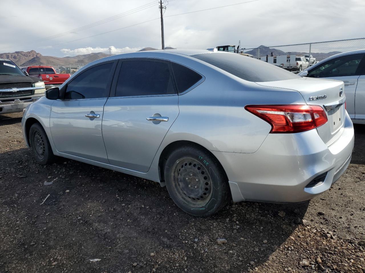 2017 NISSAN SENTRA S - Фото 2