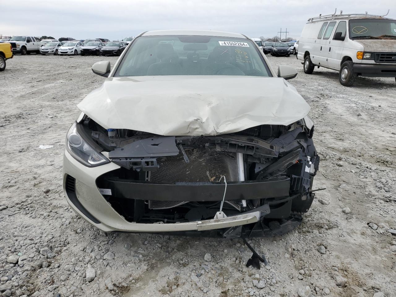2018 HYUNDAI ELANTRA SE - Фото 5