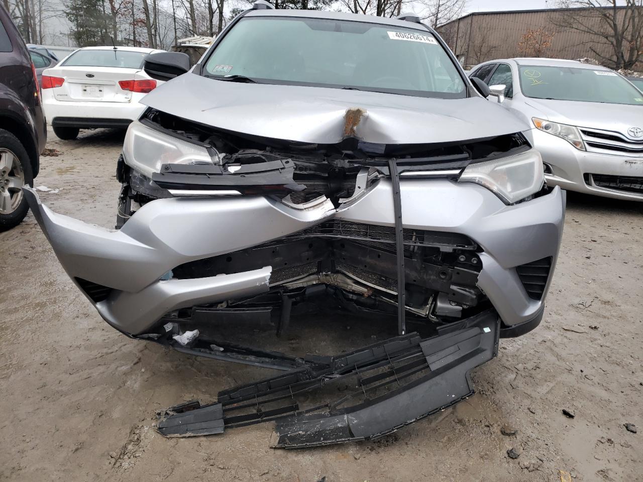 2016 TOYOTA RAV4 LE - Фото 5