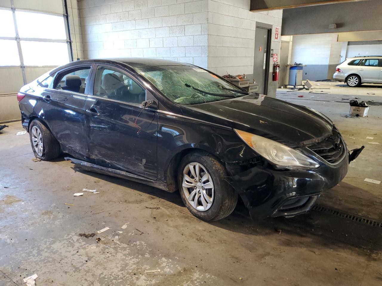 2011 HYUNDAI SONATA GLS - Image 4