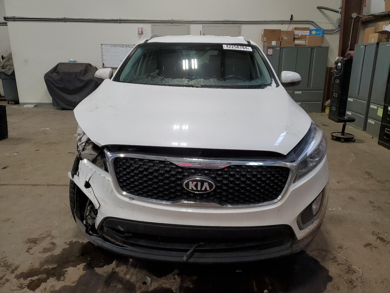 2016 KIA SORENTO LX - Image 5