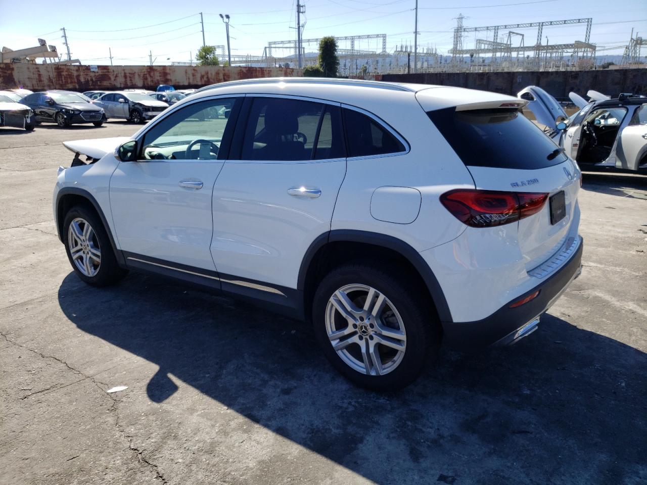 2021 MERCEDES-BENZ GLA 250 4M - Фото 2