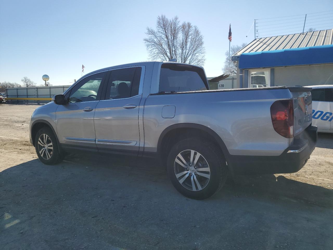 2018 HONDA RIDGELINE - Image 2
