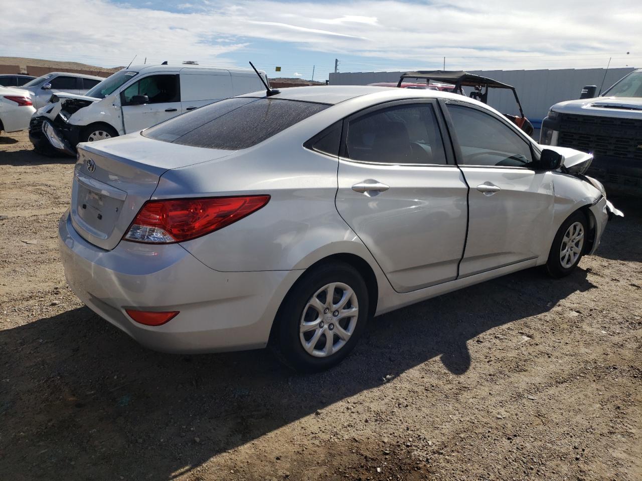 2014 HYUNDAI ACCENT GLS - Image 3