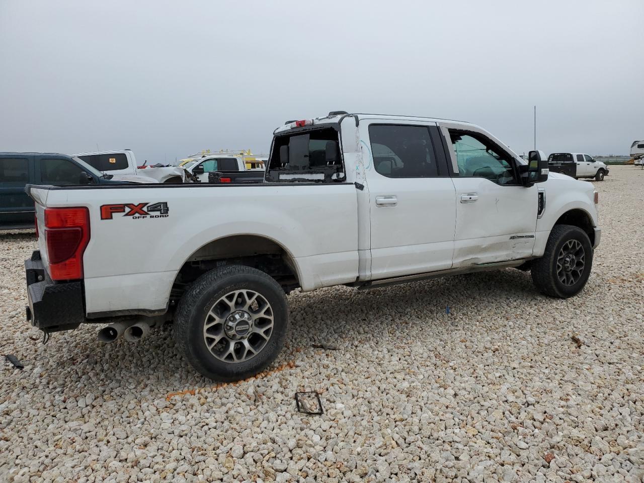 2022 FORD F250 SUPER - Фото 3