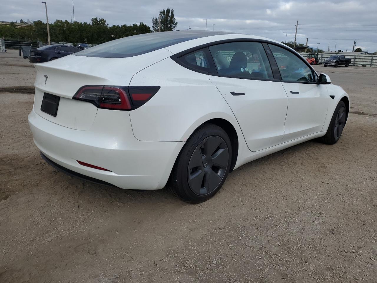 2023 TESLA MODEL 3 - Image 3