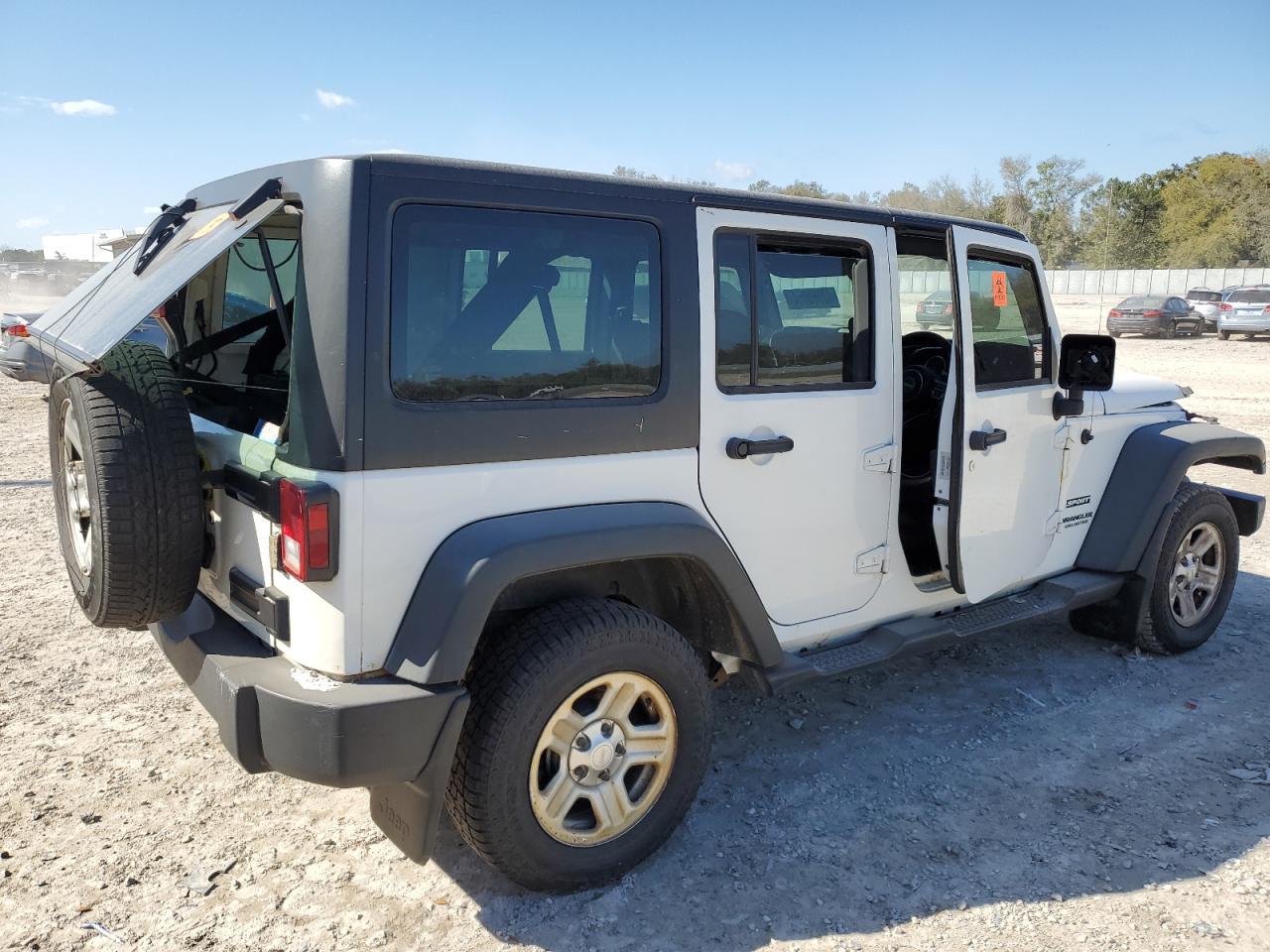 2015 JEEP WRANGLER U - Image 3