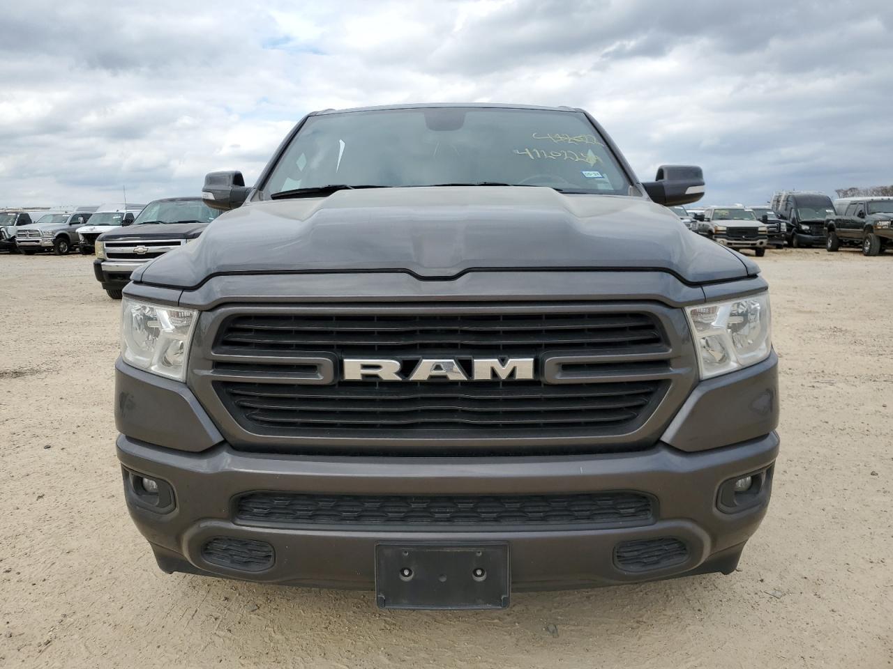 2019 RAM 1500 BIG H - Фото 5