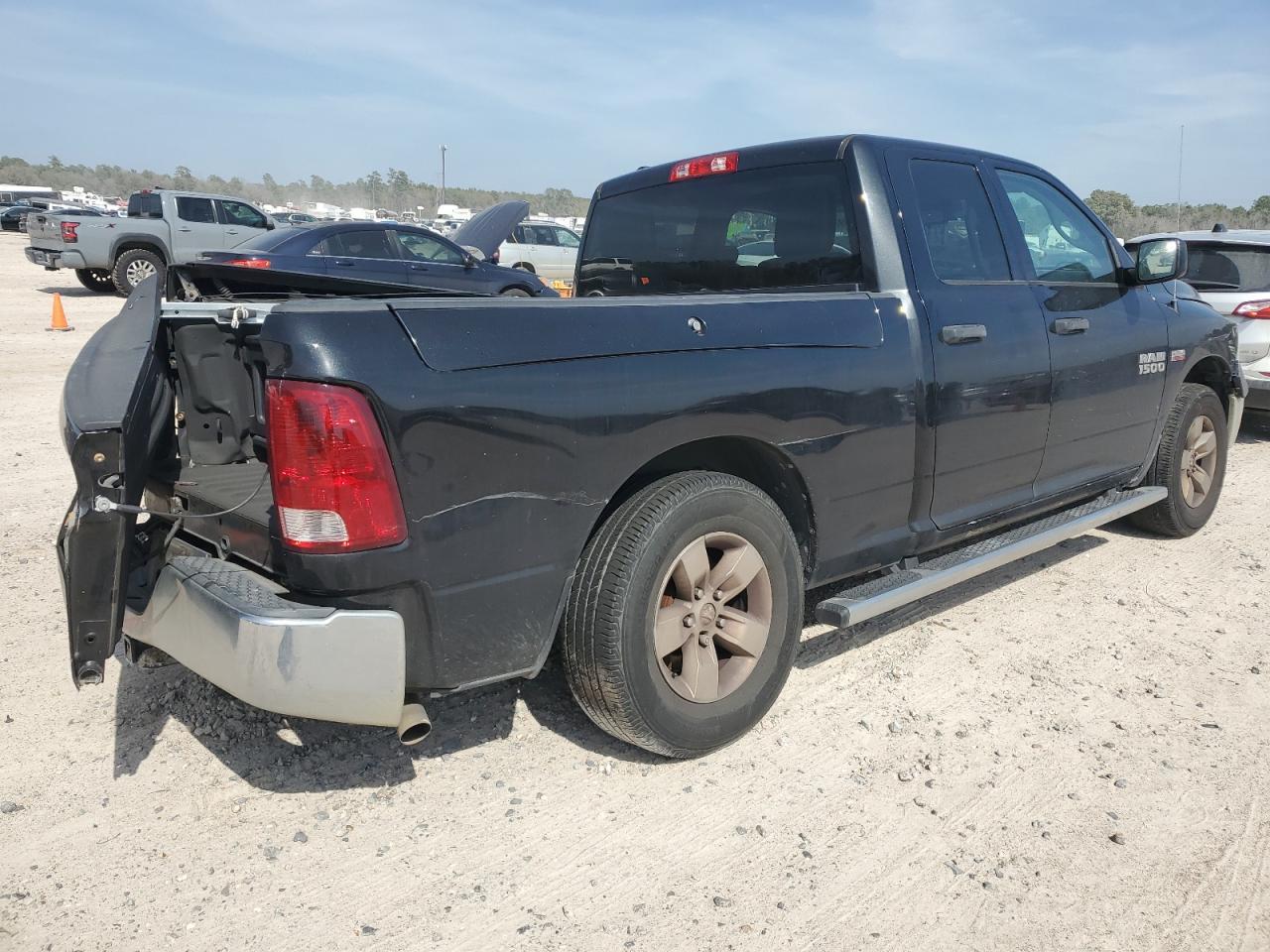 2015 RAM 1500 ST - Image 3