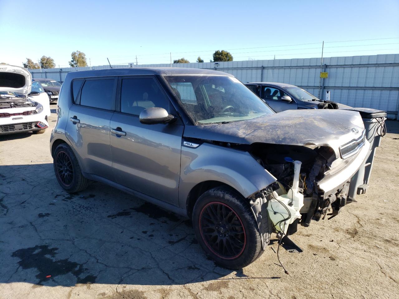 2017 KIA SOUL + - Фото 4