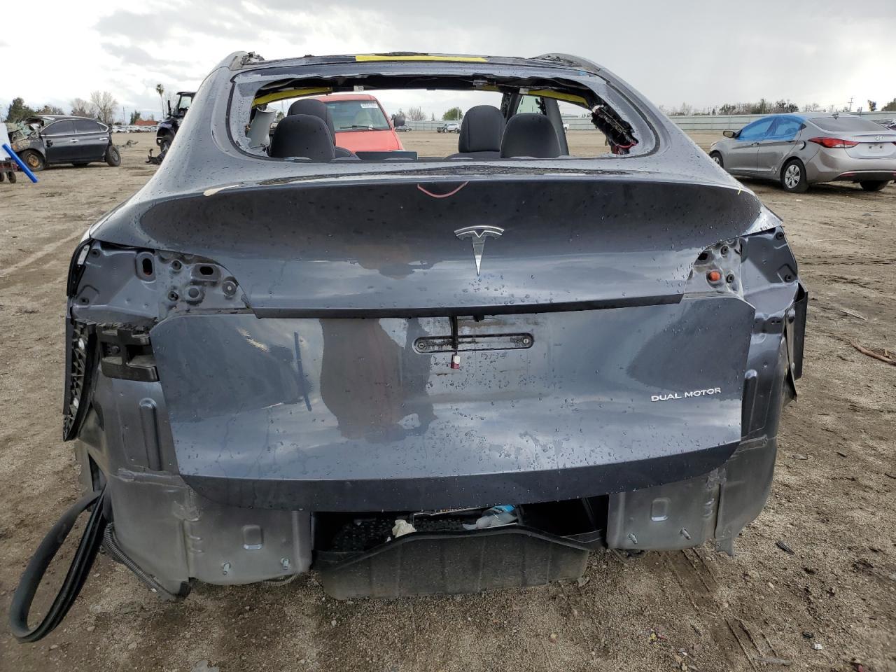 2022 TESLA MODEL Y - Фото 6