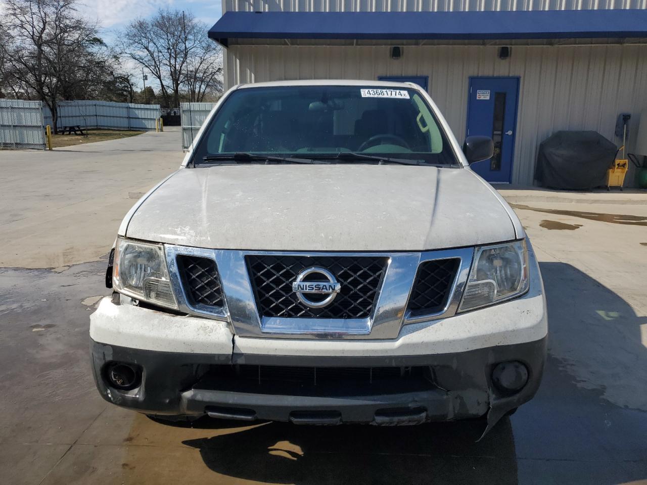 2017 NISSAN FRONTIER S - Фото 5